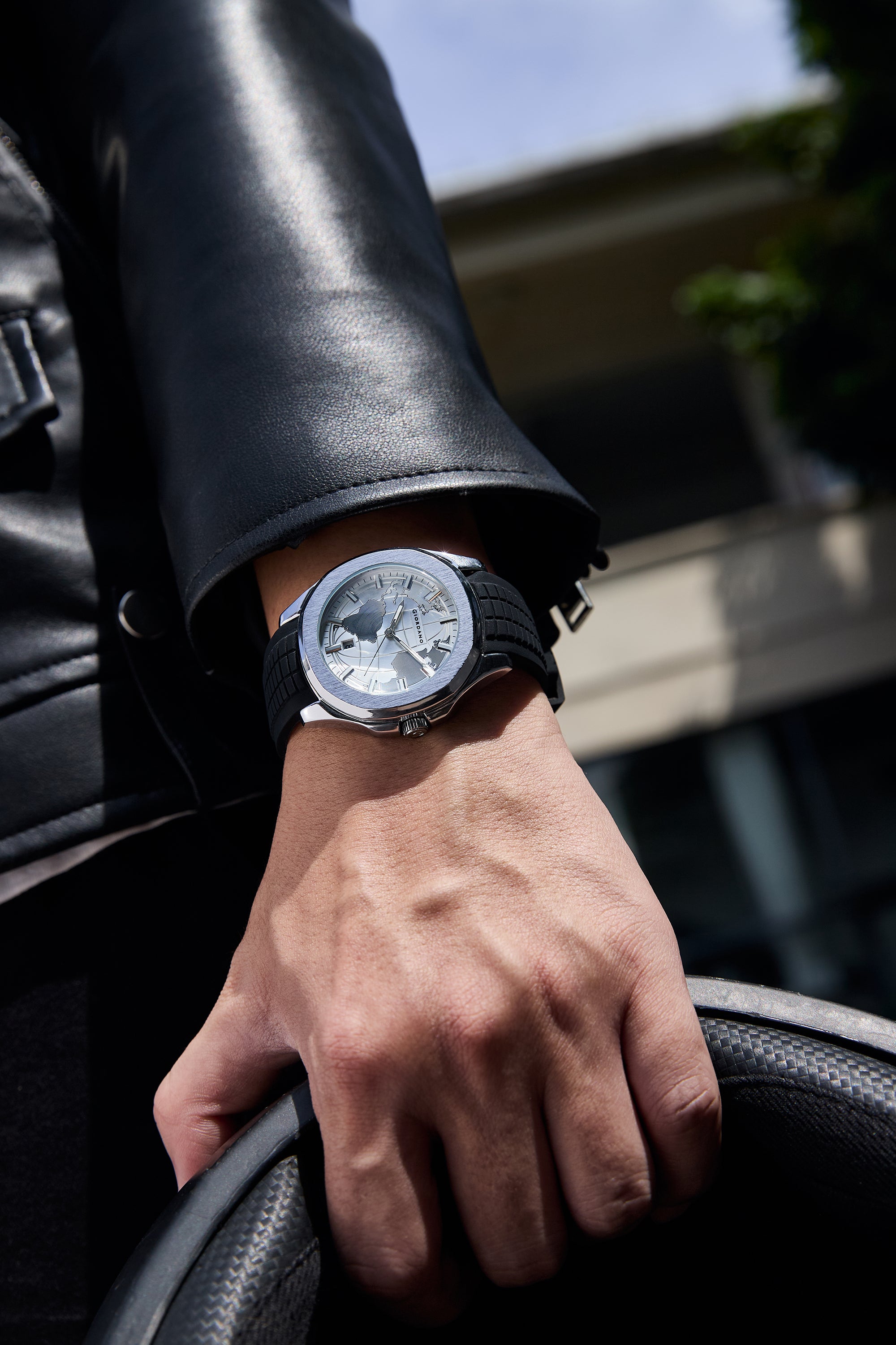 Giordano Stylish World Map design Watch for men with round dial and textured Silicone strap  | GZ-50147-02